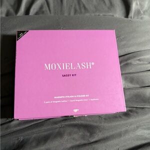 MoxieLash Sassy Kit